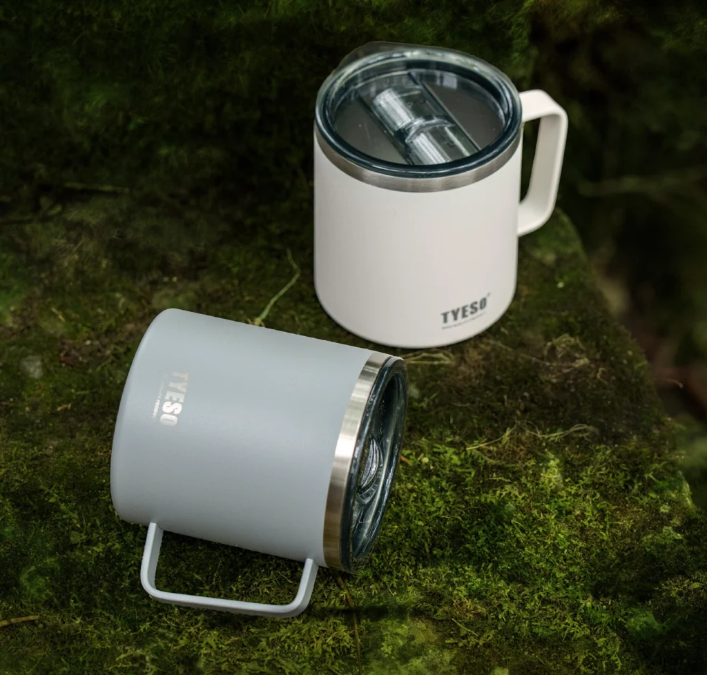 Coffee Mug with Handle & Lid_White & Gray